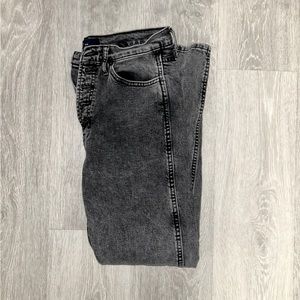 High Wasted Straight Jeans